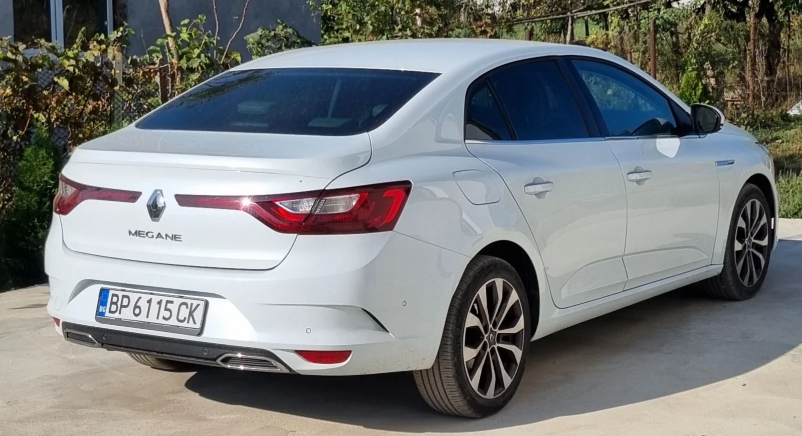 Renault Megane IV, снимка 4 - Автомобили и джипове - 54754319
