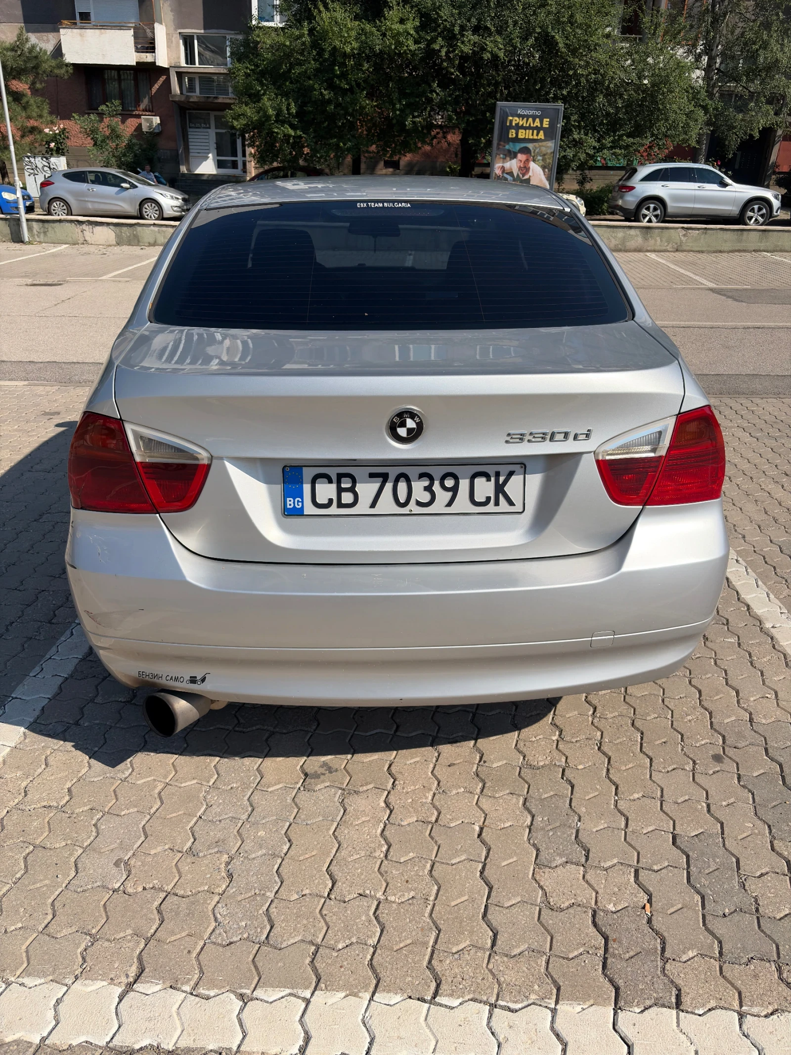 BMW 330, снимка 4 - Автомобили и джипове - 55100509