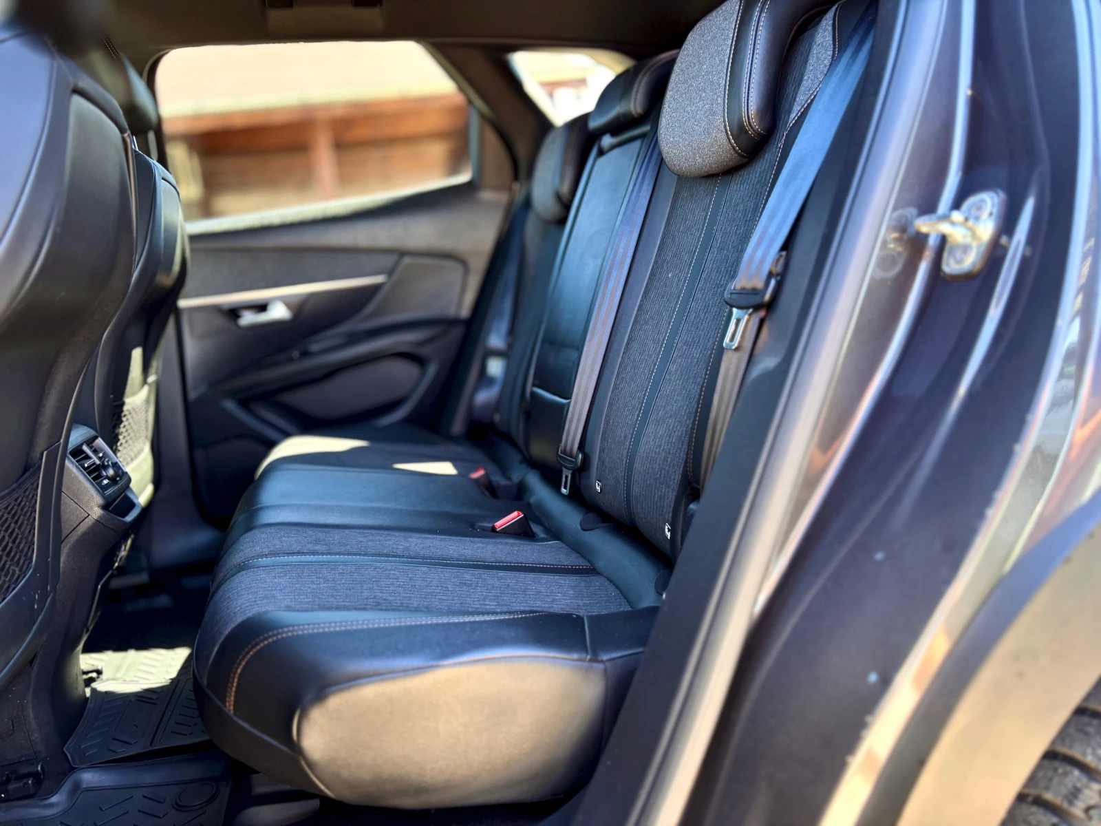 Peugeot 3008 GT Line, снимка 13 - Автомобили и джипове - 55155597