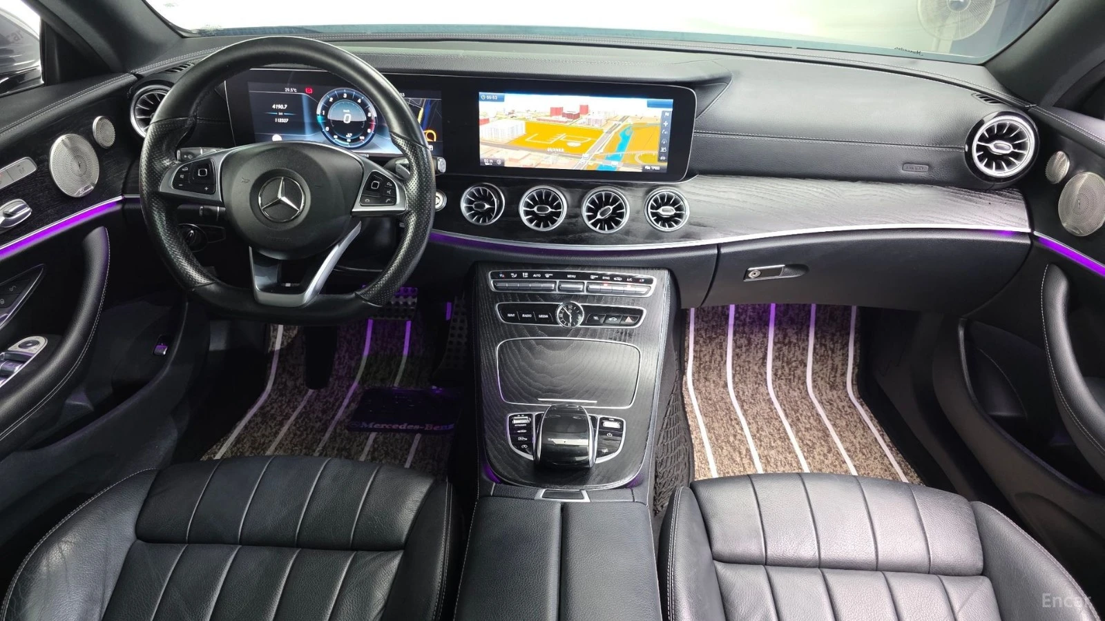 Mercedes-Benz E 220 AMG* DIGITAL* ПАМЕТ* КАМЕРА* ПОДГРЕВ* HEADUP, снимка 7 - Автомобили и джипове - 55459653