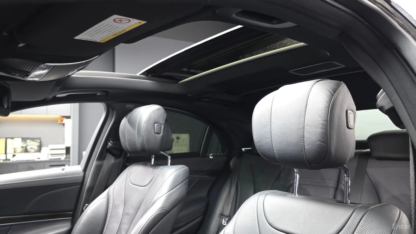 Mercedes-Benz S 350 4MATIC* ПОДГР* ОБДУХВ* BURM* PANO* 360* АВТОКРЕДИТ, снимка 17 - Автомобили и джипове - 55620091