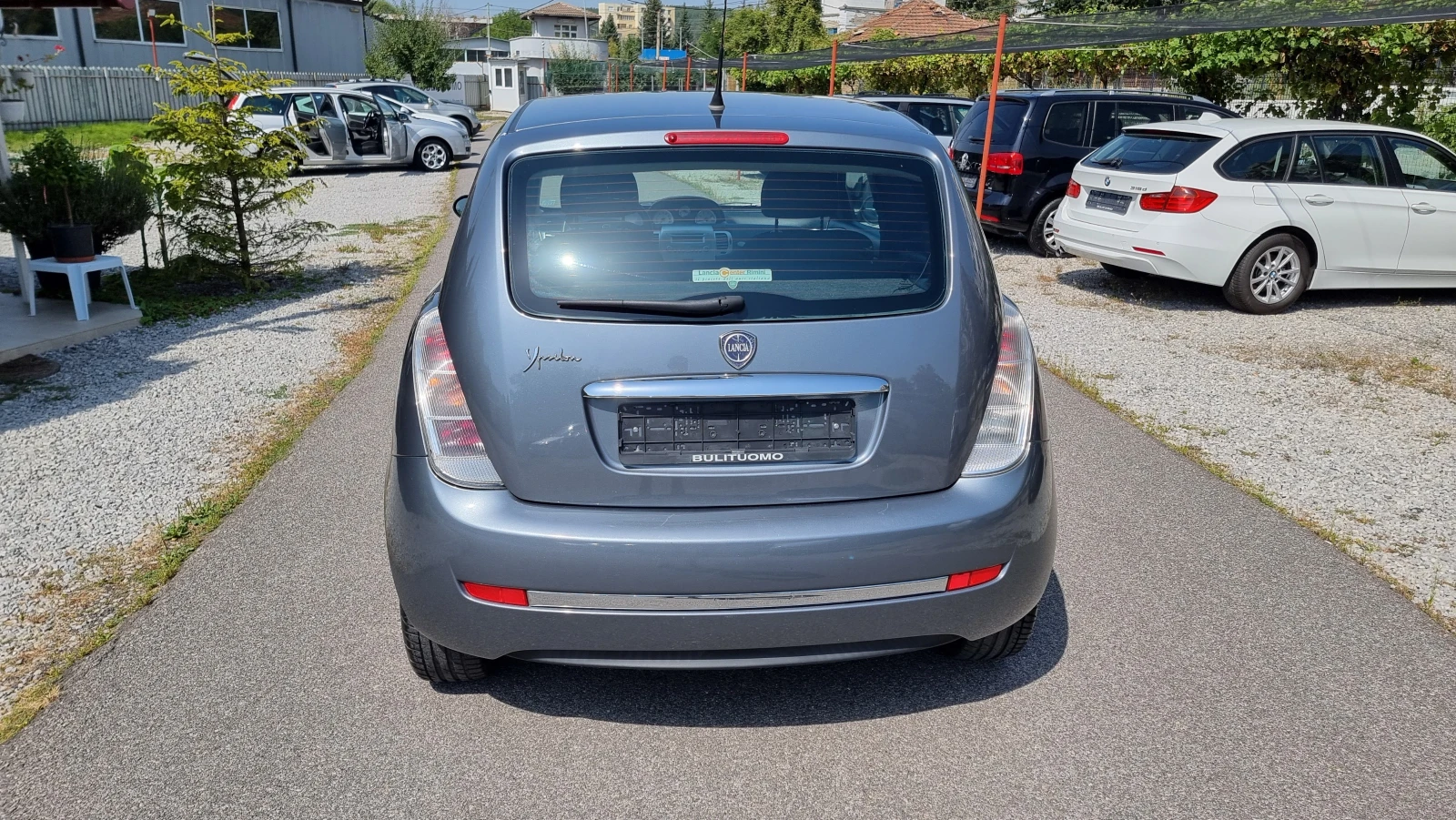 Lancia Ypsilon 1.2i Euro4, снимка 5 - Автомобили и джипове - 55885908