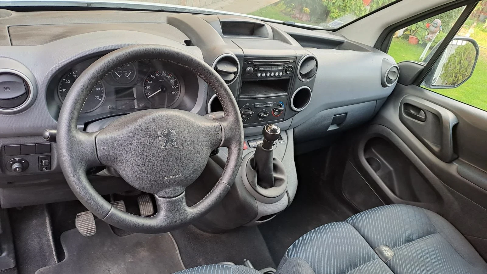 Peugeot Partner, снимка 4 - Автомобили и джипове - 55962282