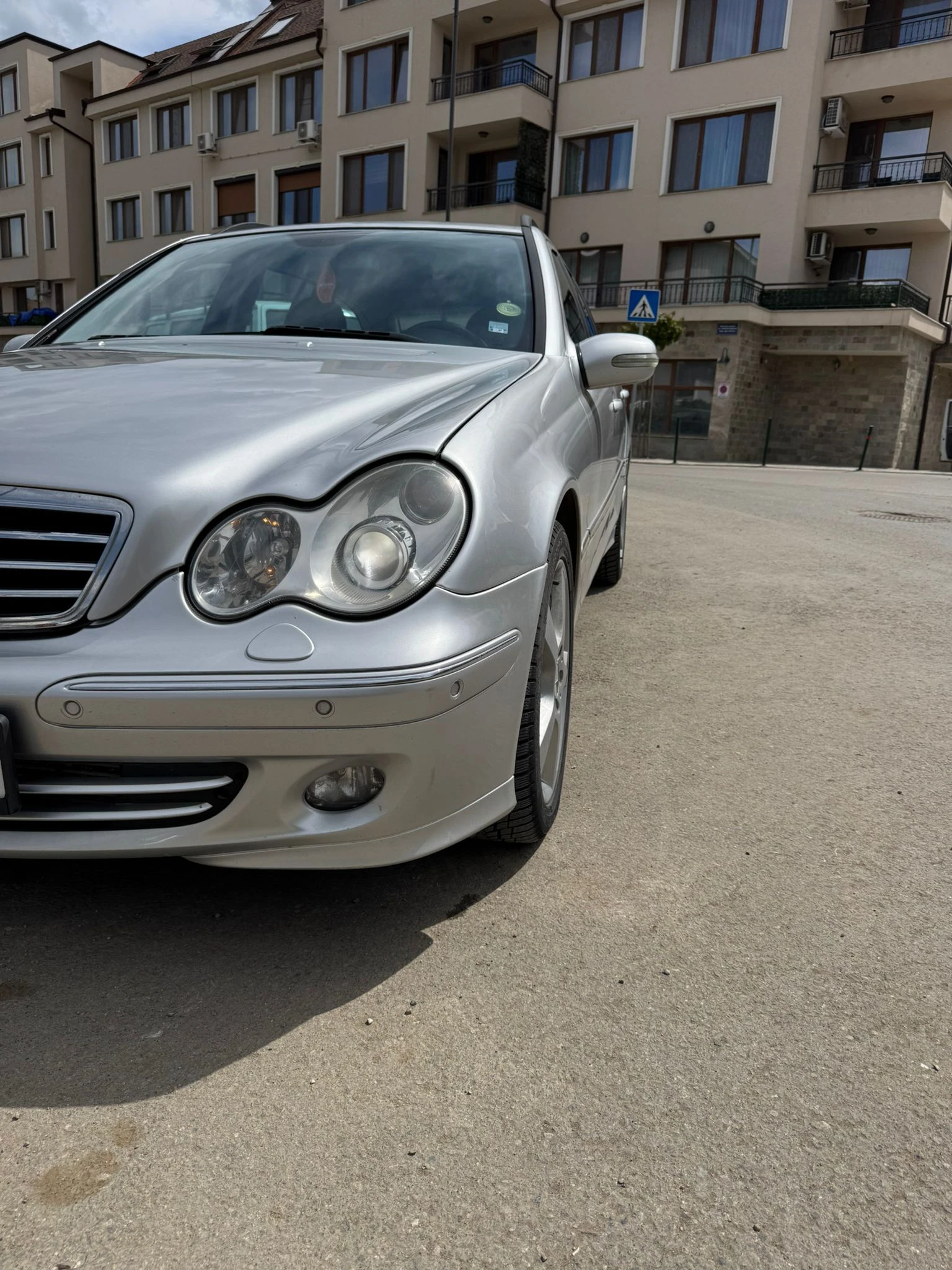 Mercedes-Benz C 320, снимка 10 - Автомобили и джипове - 56016714