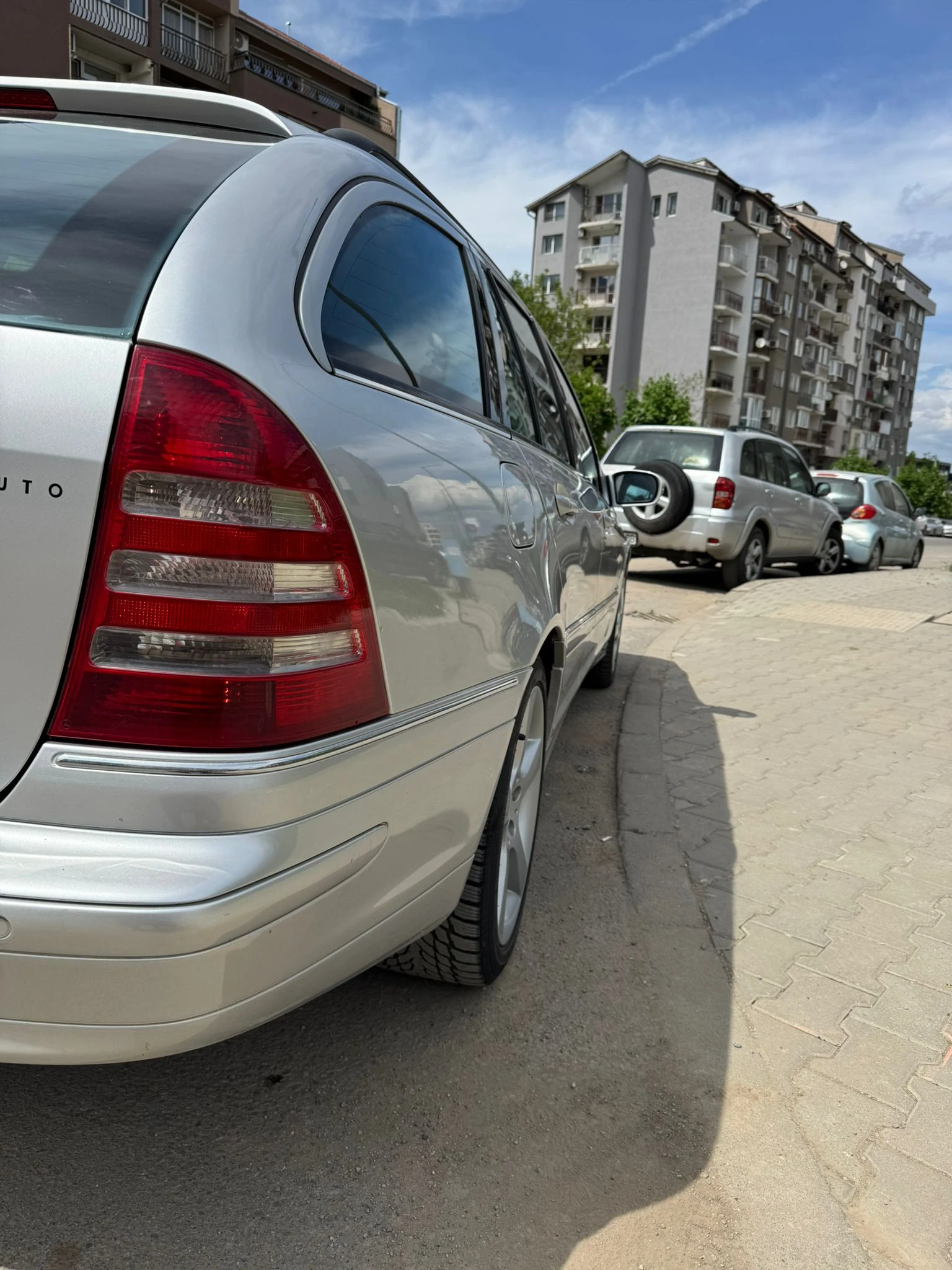 Mercedes-Benz C 320, снимка 5 - Автомобили и джипове - 56016714