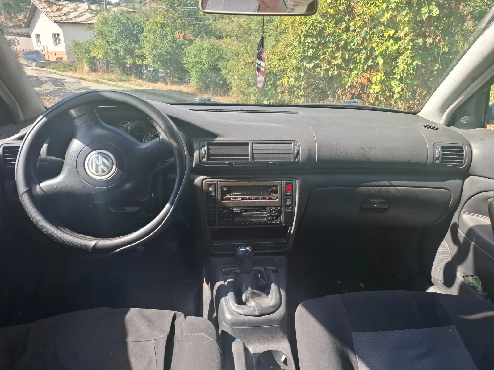 VW Passat, снимка 4 - Автомобили и джипове - 56244010