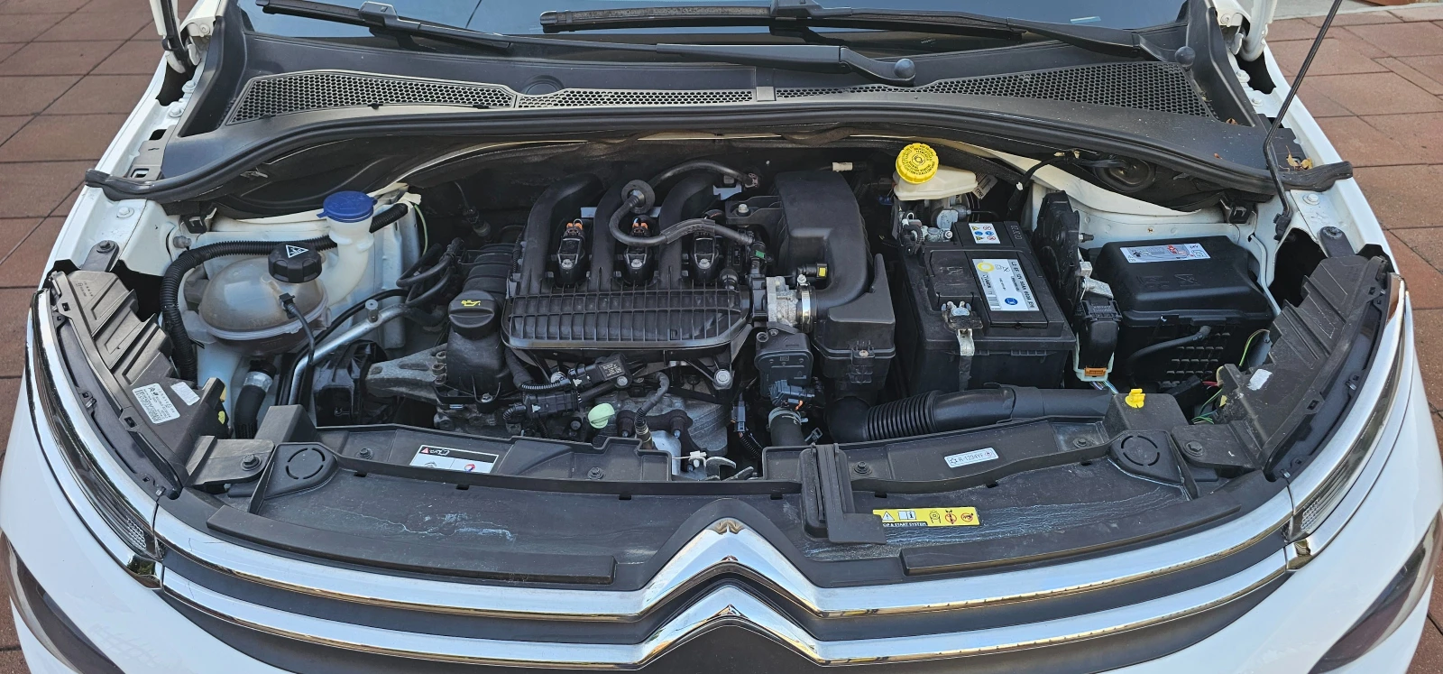 Citroen C3 PureTech , снимка 17 - Автомобили и джипове - 56331601