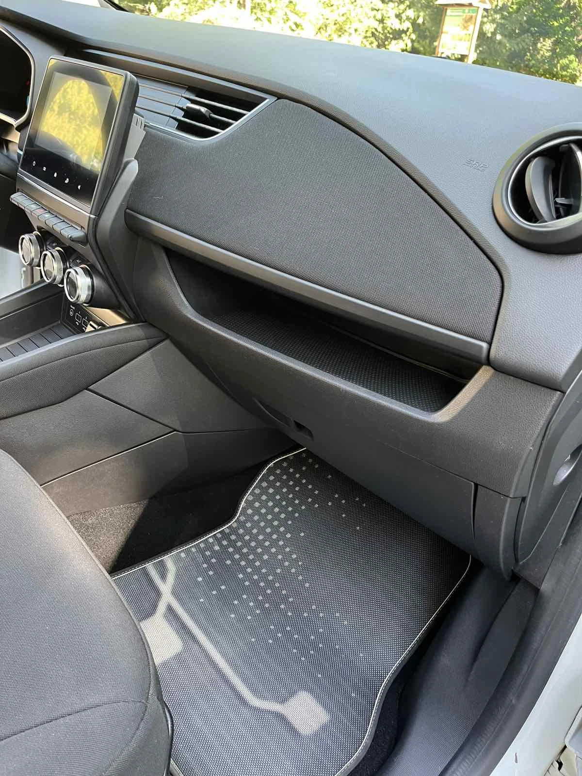 Renault Zoe, снимка 13 - Автомобили и джипове - 56458525
