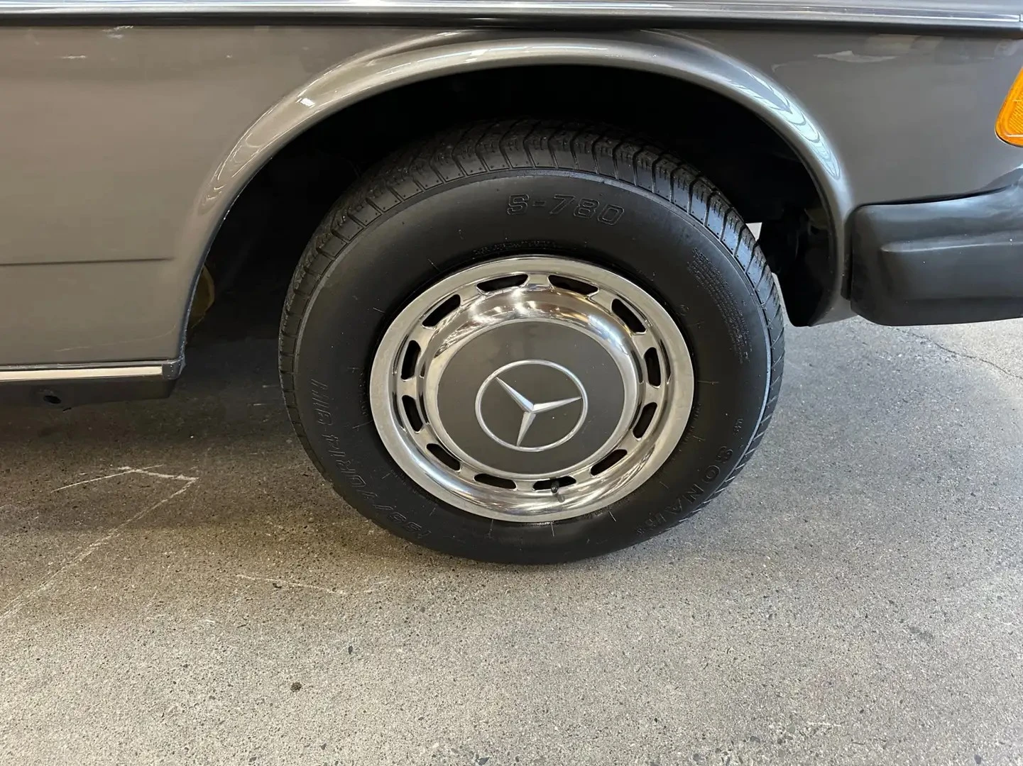 Mercedes-Benz 123 * * 280CE* * , снимка 7 - Автомобили и джипове - 56654174