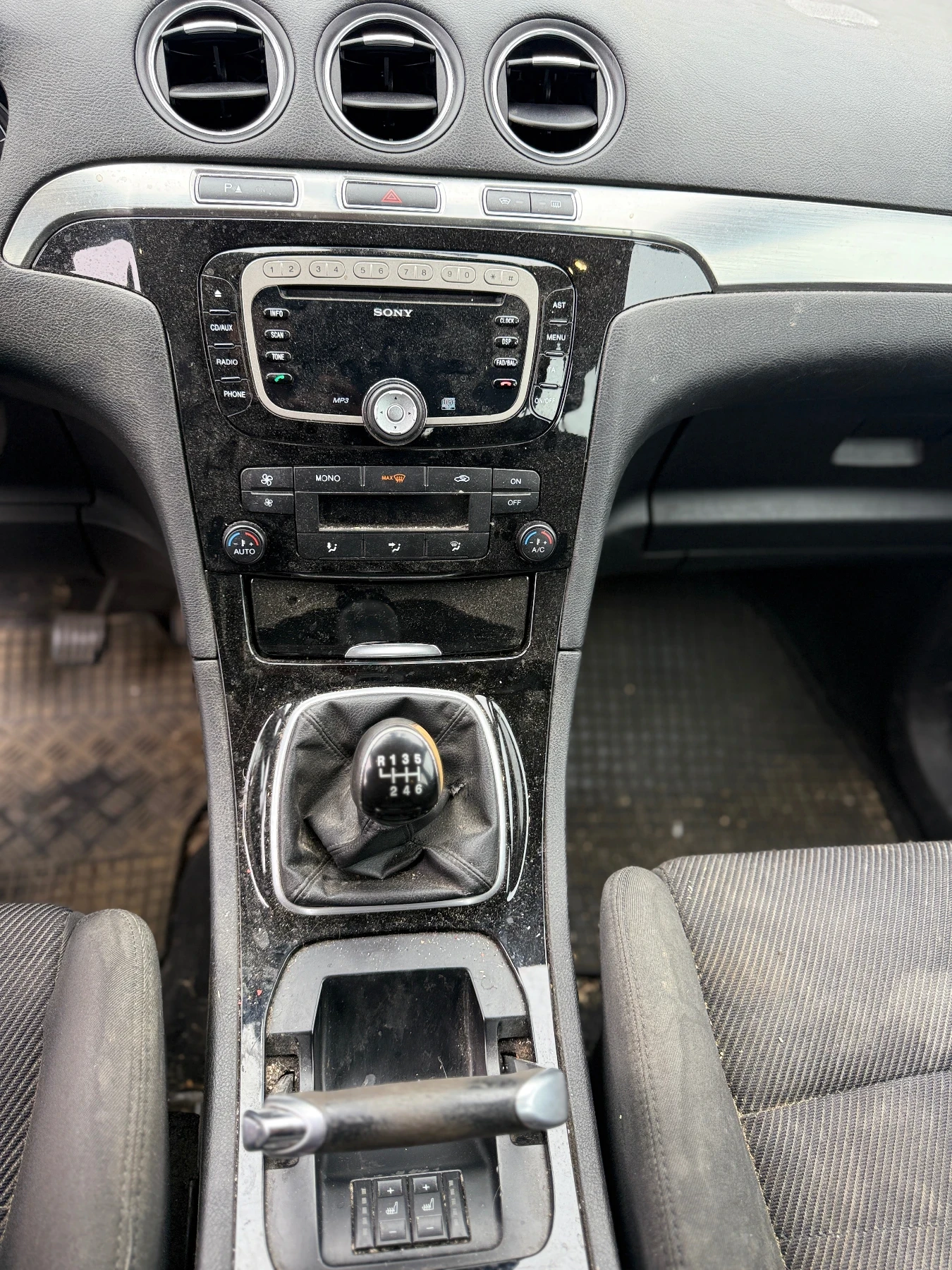 Ford S-Max 2.0CDTI-140kc, снимка 11 - Автомобили и джипове - 56723721