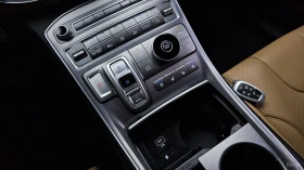 Hyundai Santa fe HYBRID* CALLIGRAPHY* 360* HUD* ПОДГРЕВ* ОБДУХВАНЕ*, снимка 8
