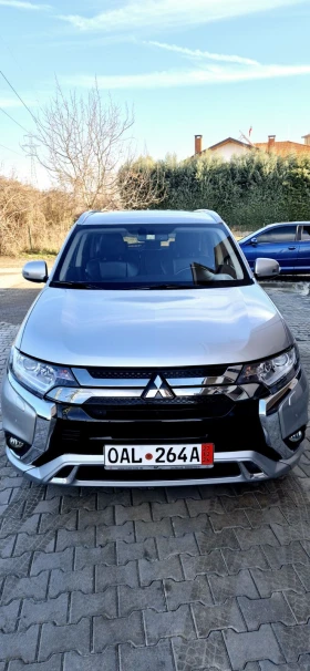     Mitsubishi Outlander 2.4 MIVEC (224 ) Plug-in Hybrid 4WD