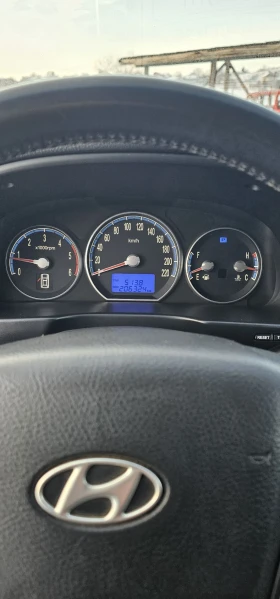 Hyundai Santa fe 2.2CRDI/155ks/4WD/Automat - 4900 € / 9583.57 лв. - 70788754 11