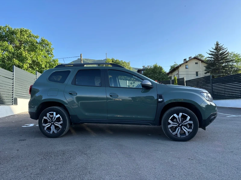 Dacia Duster Eco-G Газ-бензин, снимка 4 - Автомобили и джипове - 47733499