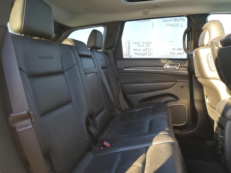Jeep Grand cherokee SUMMIT V8* DISTRONIC* HARMAN* ОБДУХ* FULL, снимка 11 - Автомобили и джипове - 52496282