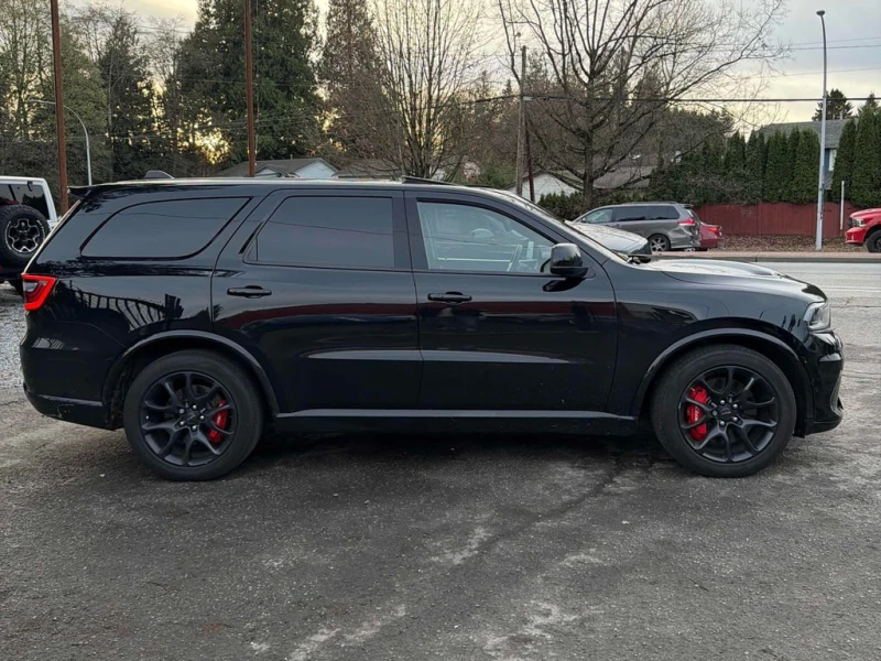 Dodge Durango * SRT 392 * CARFAX * БЕЗ ПЪРВОНАЧАЛНА ВНОСКА, снимка 3 - Автомобили и джипове - 52773110