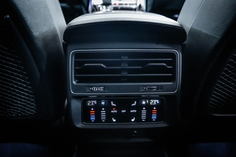 Audi Q7 55 TFSI Quattro* S-line* B&O* Alcantara, снимка 14 - Автомобили и джипове - 53342811