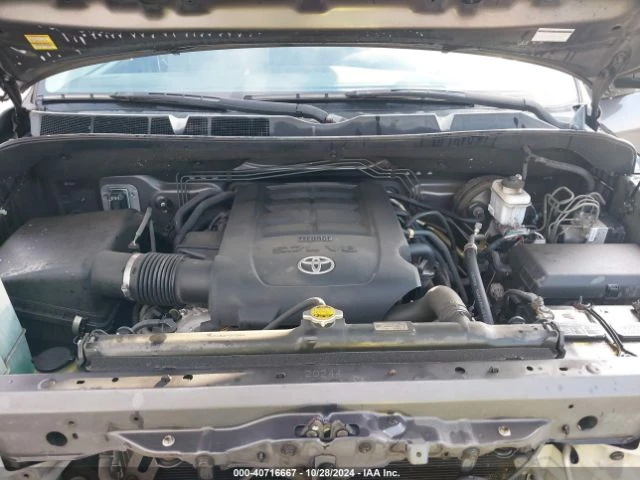 Toyota Tundra  GRADE 5.7L V8, снимка 10 - Автомобили и джипове - 47881019