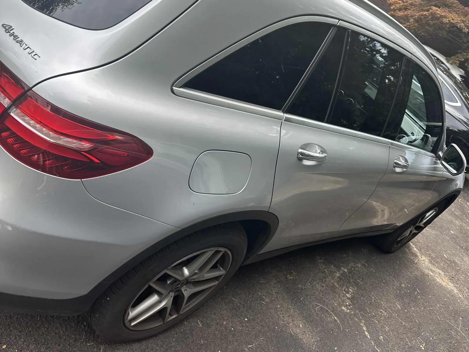 Mercedes-Benz GLC 300 * 4MATIC * CARFAX * БЕЗ ПЪРВОНАЧАЛНА ВНОСКА - изображение 3
