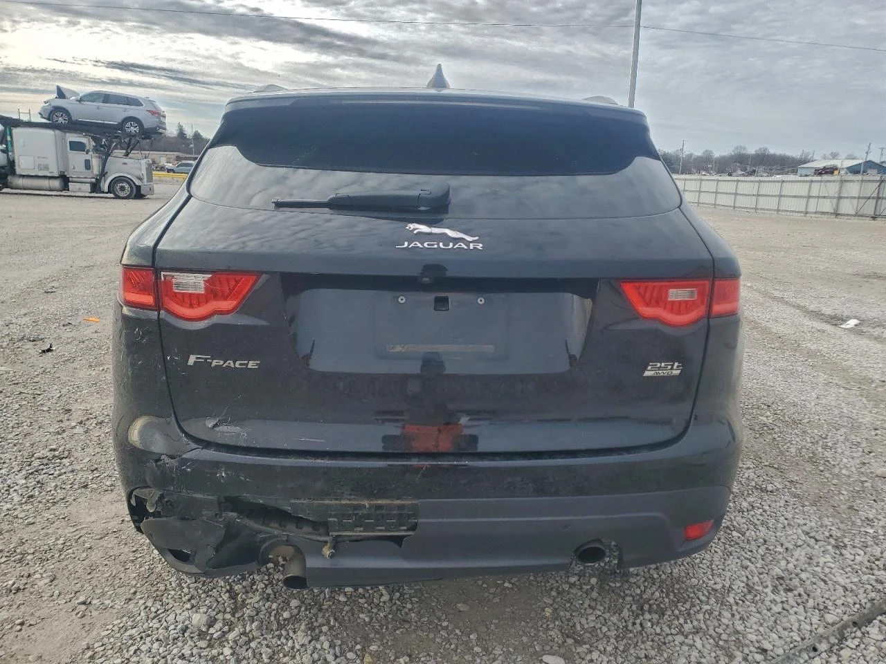 Jaguar F-PACE  - изображение 6