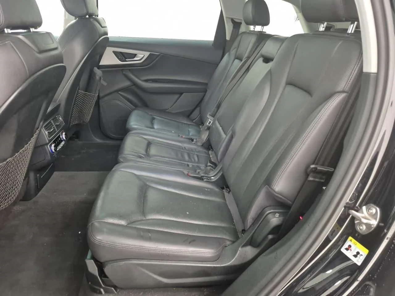 Audi Q7 3.0T PROGRESSIV| ОБДУХВАНЕ| ПАНОРАМА| 7 МЕСТЕН| , снимка 11 - Автомобили и джипове - 54133699