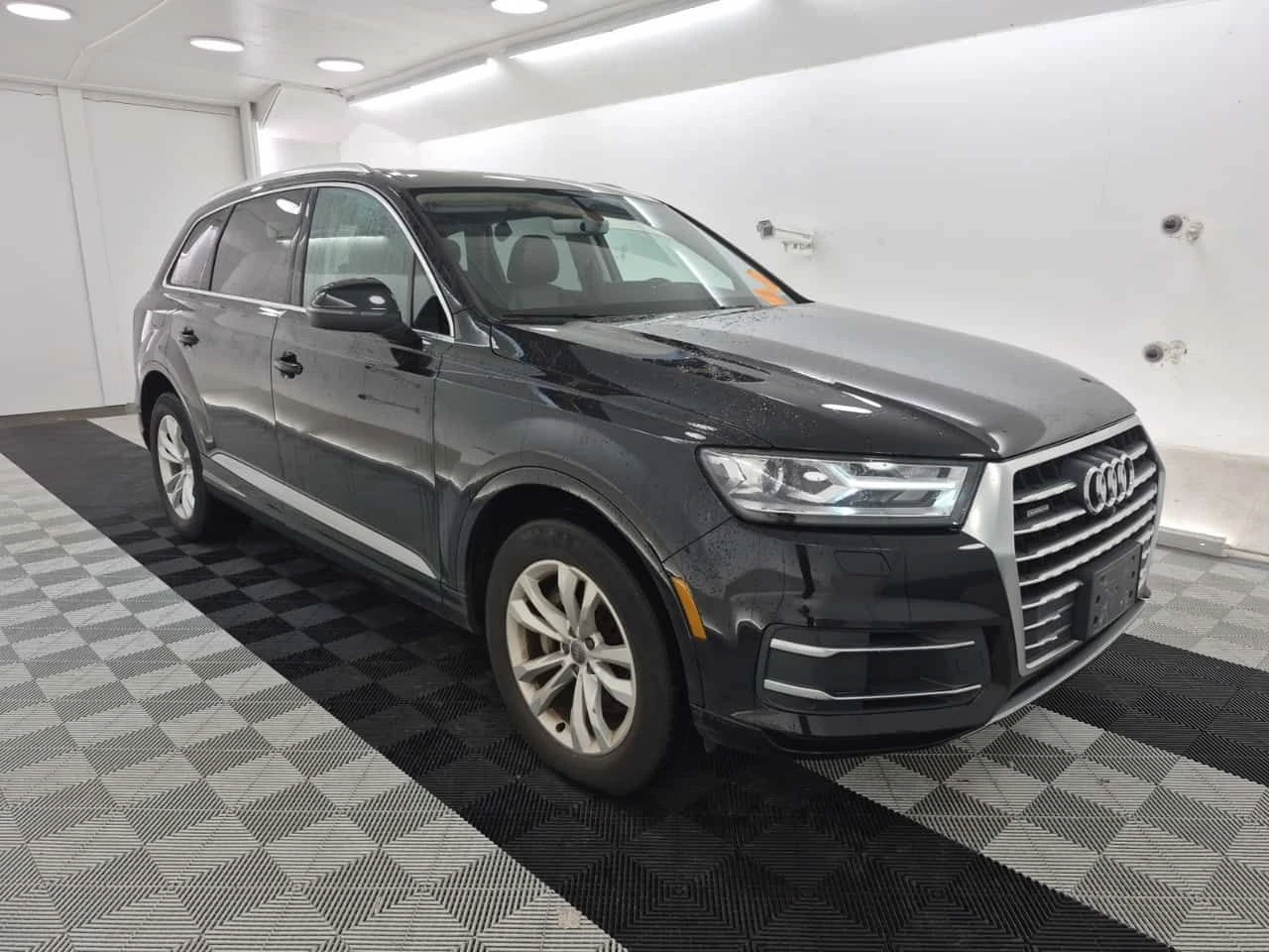 Audi Q7 3.0T PROGRESSIV| ОБДУХВАНЕ| ПАНОРАМА| 7 МЕСТЕН| , снимка 2 - Автомобили и джипове - 54133699