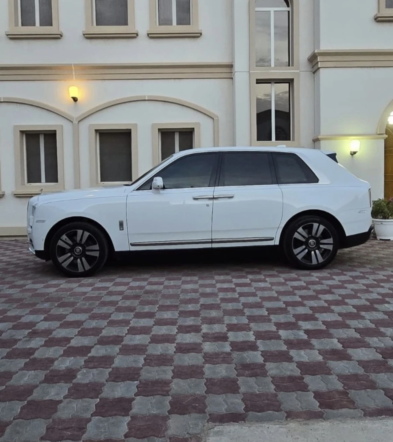 Rolls-Royce Cullinan | Mobile.bg � ����������� 2
