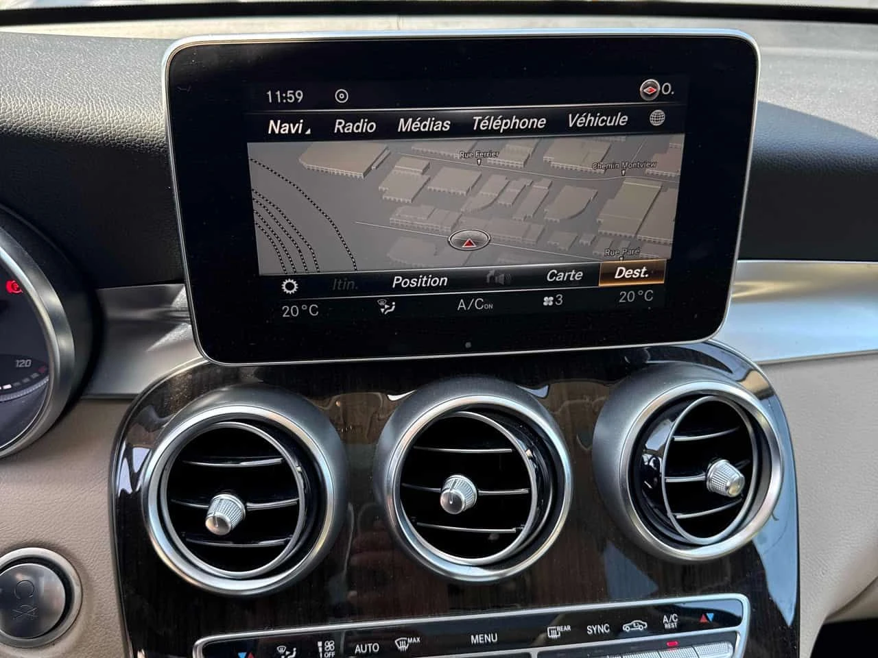 Mercedes-Benz GLC 300 4MATIC/ПОДГРЕВИ/БЕЗ ИНЦИДЕНТИ, снимка 9 - Автомобили и джипове - 54335434