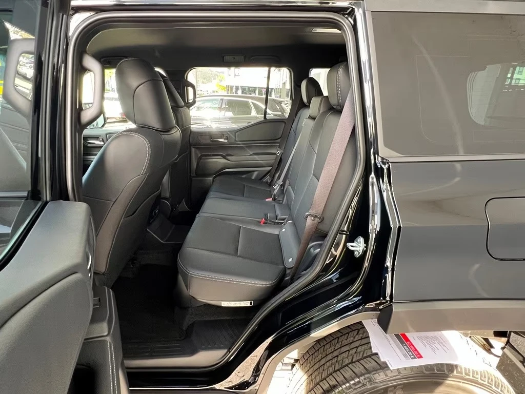 Toyota Land cruiser 2.8 D-4D MILD-HYBRID EXECUTIVE 360-CAM, снимка 12 - Автомобили и джипове - 55135159