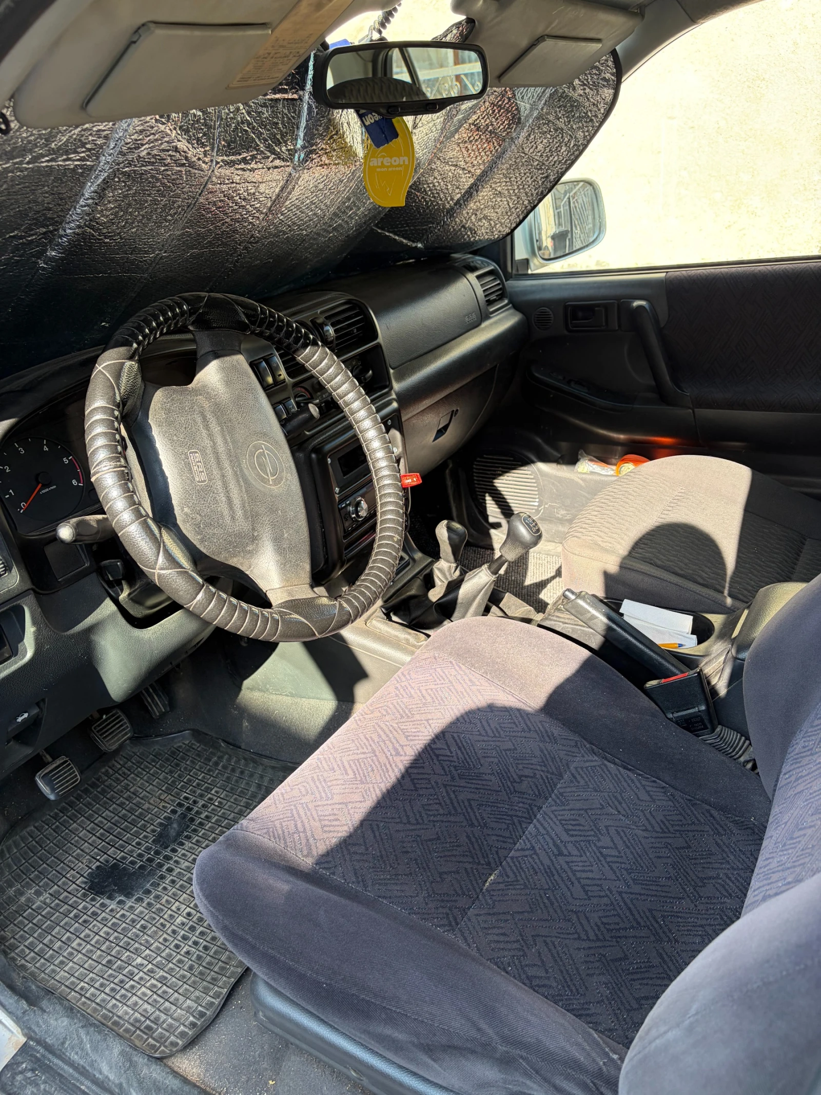 Opel Frontera 2.2D , снимка 8 - Автомобили и джипове - 55334147