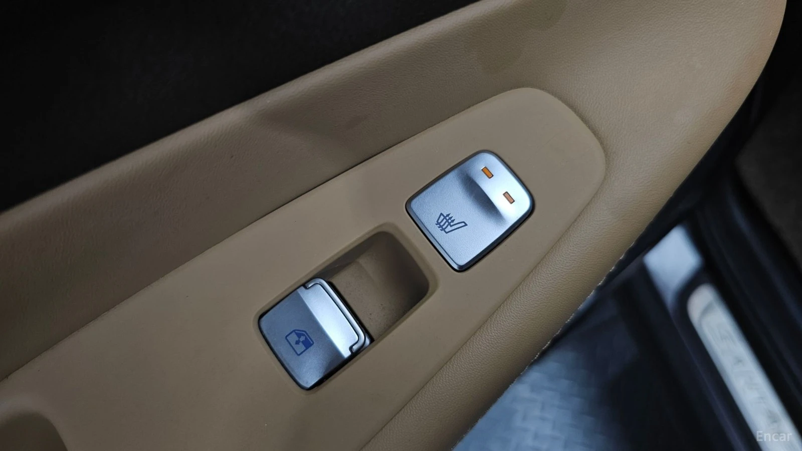 Hyundai Santa fe HYBRID* CALLIGRAPHY* 360* HUD* ПОДГРЕВ* ОБДУХВАНЕ*, снимка 16 - Автомобили и джипове - 55491691