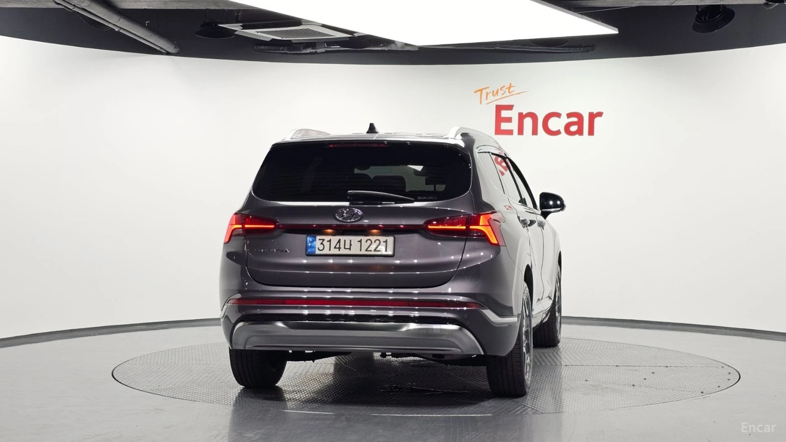 Hyundai Santa fe HYBRID* CALLIGRAPHY* 360* HUD* ПОДГРЕВ* ОБДУХВАНЕ*, снимка 4 - Автомобили и джипове - 55491691