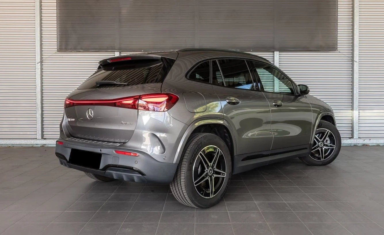 Mercedes-Benz EQA 300 / FACELIFT / AMG / 4 MATIC / NIGHT / CAMERA, снимка 4 - Автомобили и джипове - 55709186