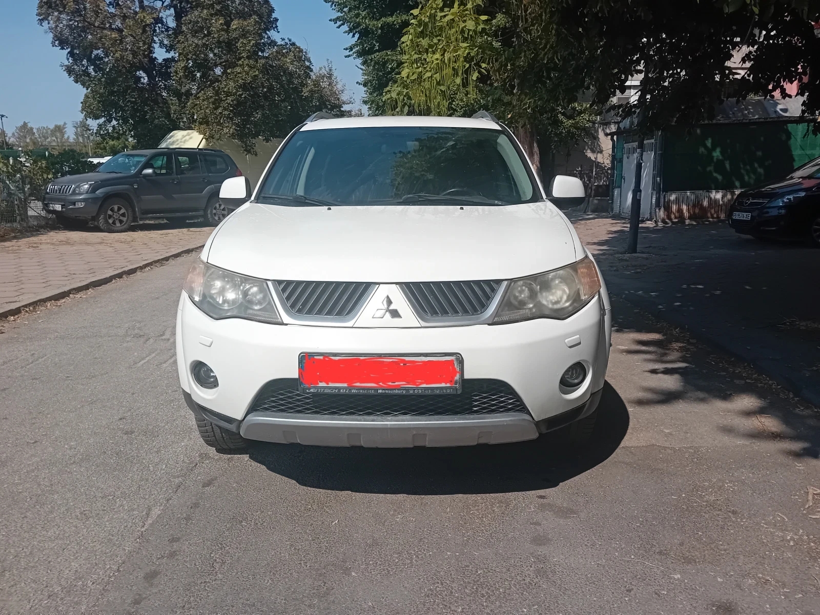 Mitsubishi Outlander 2.4 7места 4х4, снимка 3 - Автомобили и джипове - 56097145