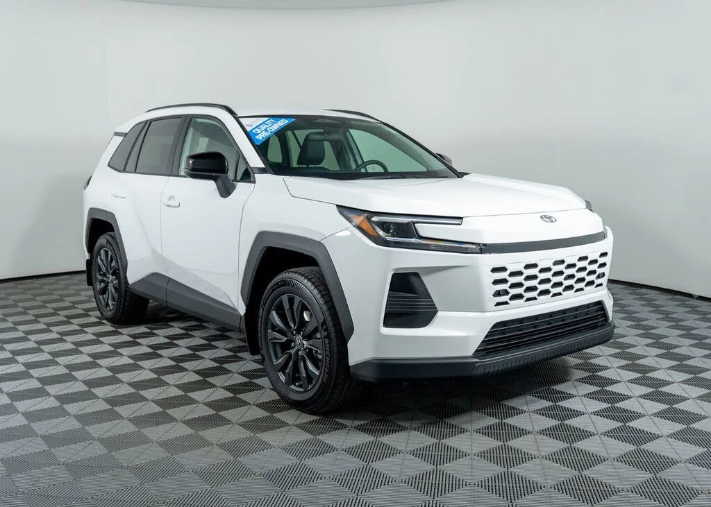Toyota Rav4 XLE AWD, снимка 3 - Автомобили и джипове - 56121724