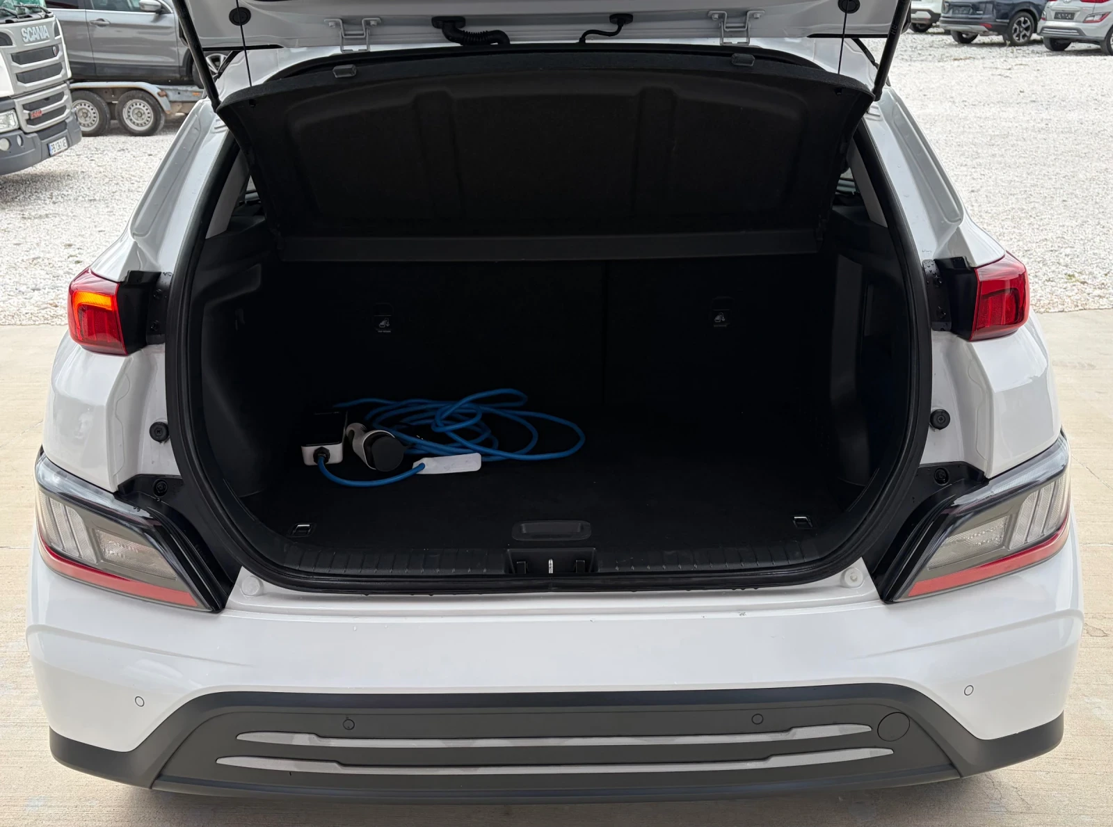 Hyundai Kona 39kWh Гаранция, снимка 10 - Автомобили и джипове - 56270357