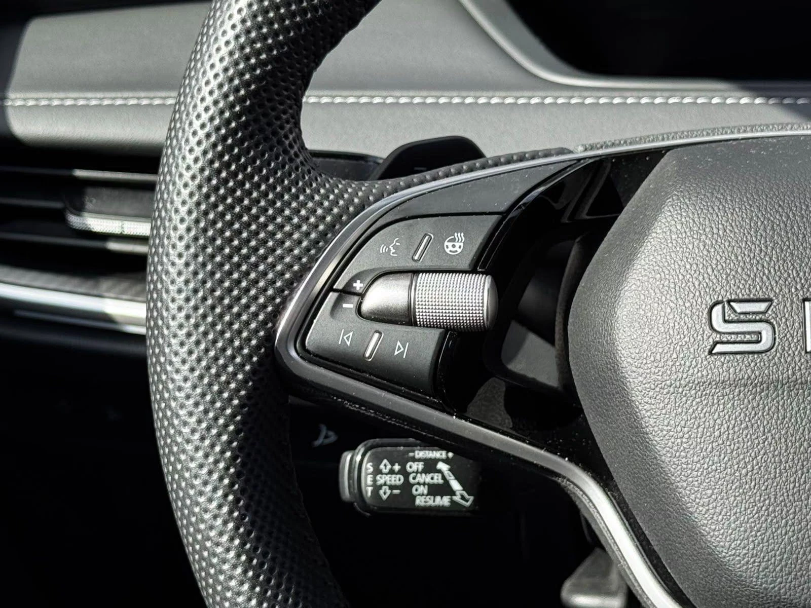 Skoda Elroq 60/204HP/SPORTLINE/MATRIX/CAM/NAVI/722q | Mobile.bg � ����������� 5