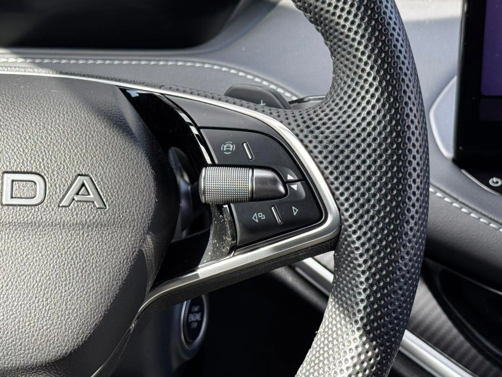 Skoda Elroq 60/204HP/SPORTLINE/MATRIX/CAM/NAVI/722q | Mobile.bg � ����������� 6