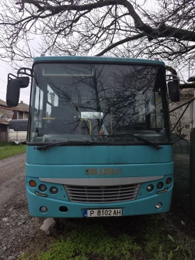 Isuzu Urban 50E, снимка 1