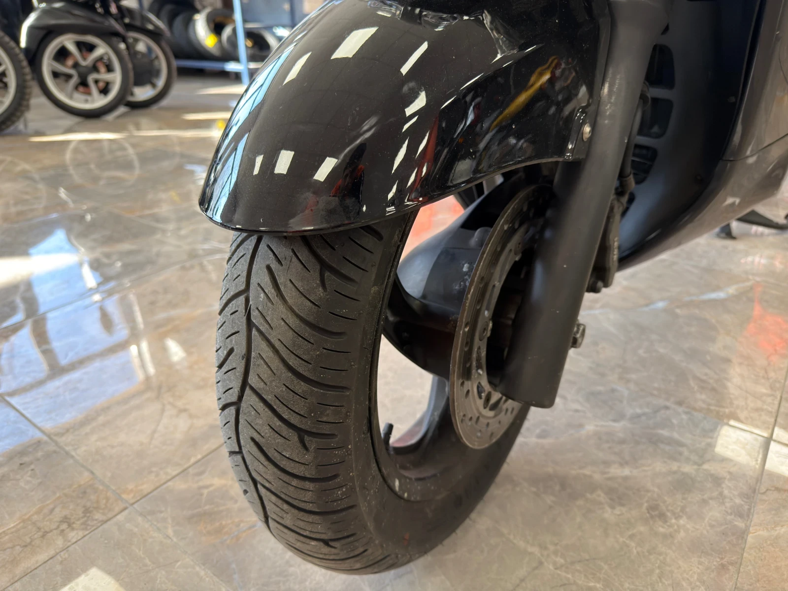 Honda Silver Wing 400 - изображение 8