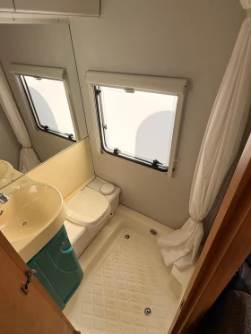 Кемпер Weinsberg Orbiter, снимка 15