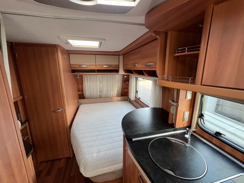 Каравана HYMER / ERIBA Eriba, снимка 12 - Каравани и кемпери - 46443319