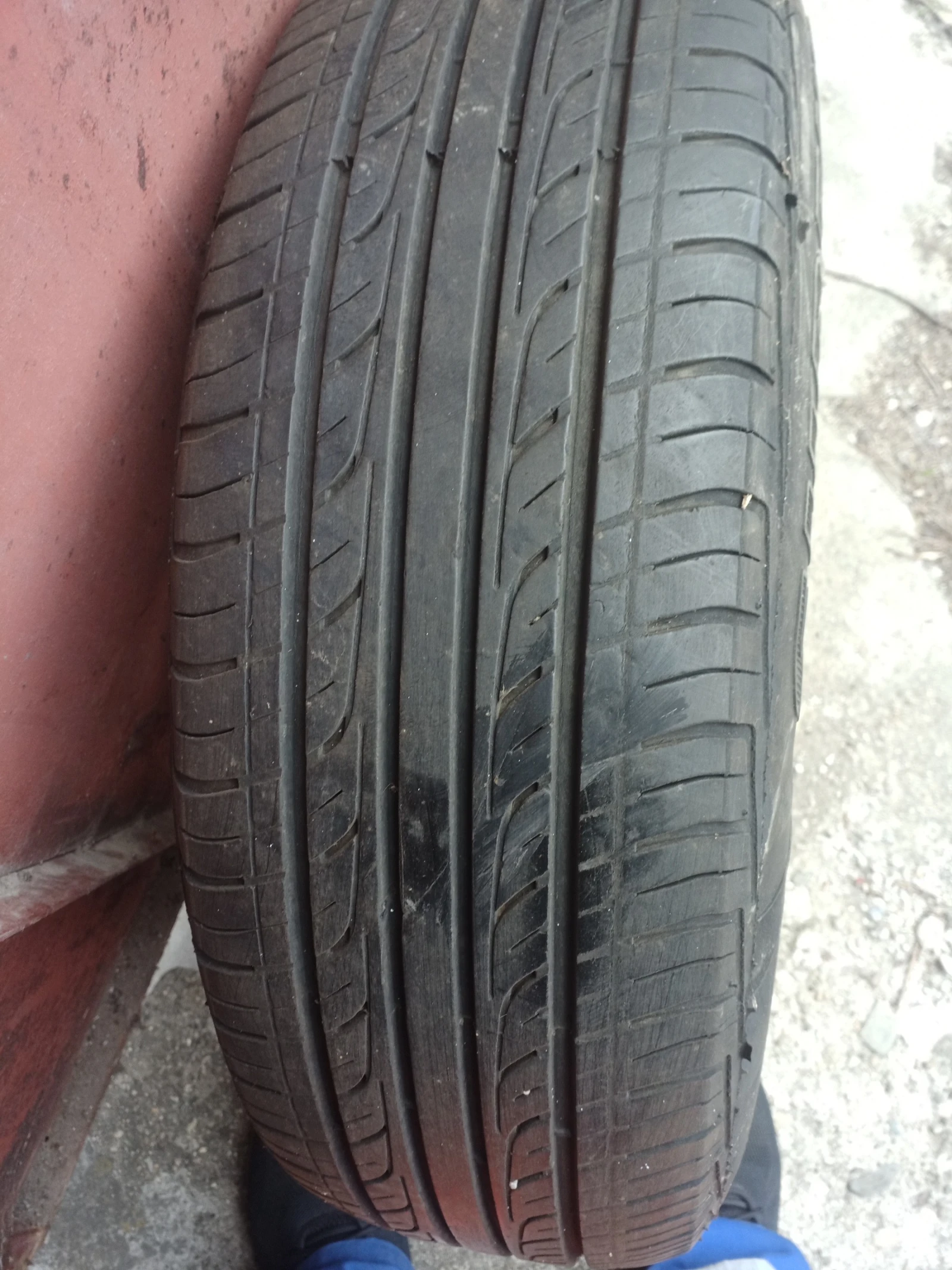 ���� � ������ 185/70R14 | Mobile.bg � ����������� 2