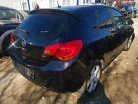 Opel Astra J 1.7cdti, снимка 1