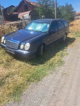 Mercedes-Benz E 230, снимка 1
