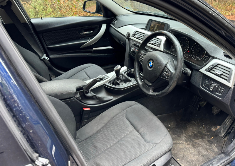 BMW 320, снимка 6 - Автомобили и джипове - 45255393