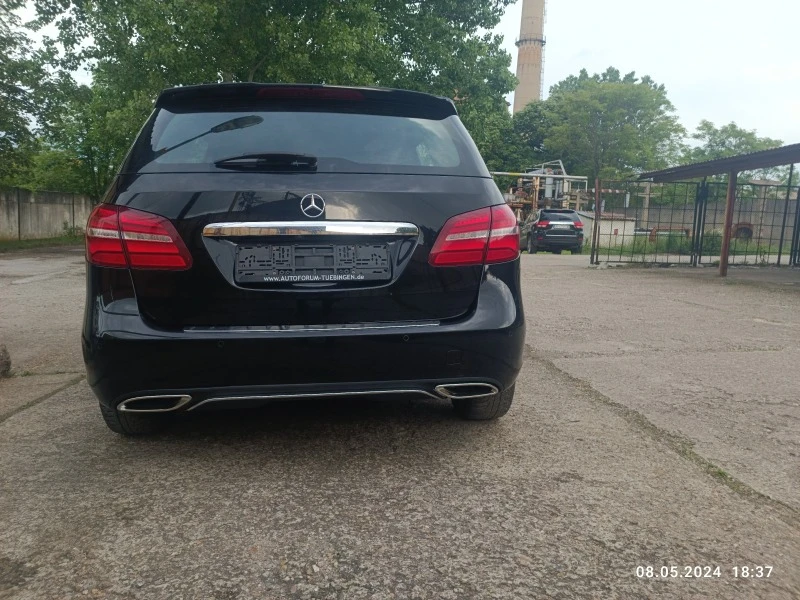 Mercedes-Benz B 200 Фейслифт, снимка 9 - Автомобили и джипове - 46293581