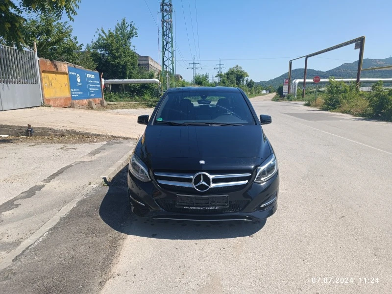 Mercedes-Benz B 200 Фейслифт, снимка 1 - Автомобили и джипове - 46293581