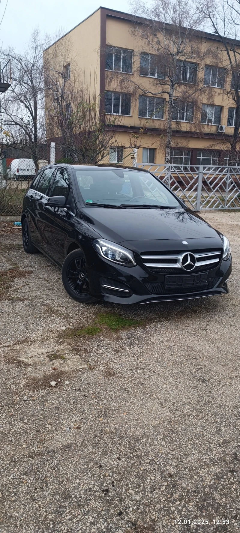 Mercedes-Benz B 200 Фейслифт, снимка 12 - Автомобили и джипове - 48693223