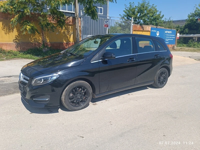 Mercedes-Benz B 200 Фейслифт, снимка 5 - Автомобили и джипове - 46293581